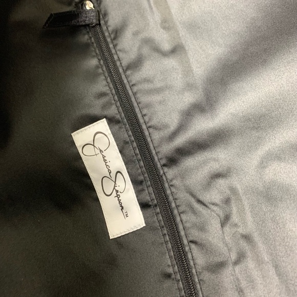 Jessica Simpson Black Lace Clutch - Picture 8 of 8